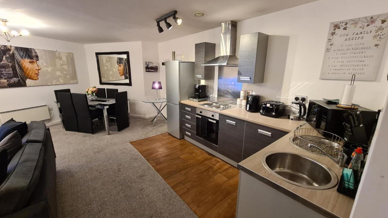 Luxury 2 Bed Apt With Free Wi-Fi & Parking Manchester Eksteriør bilde